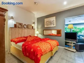 Oud-Rekem Heritage Hideaway - Image 4