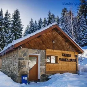 Malka Yurta Hut - Image 1