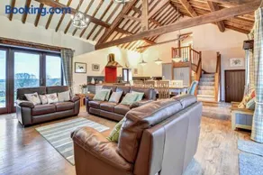 4 Bed in Menai Bridge oc-bow16 - Image 3