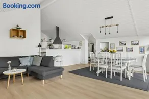 Lovely Holiday Home 350 Meters From Høll Strand - Image 3