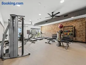 Lux King Suite-Patio & Pool-Gym-By Domain Mall - Image 4