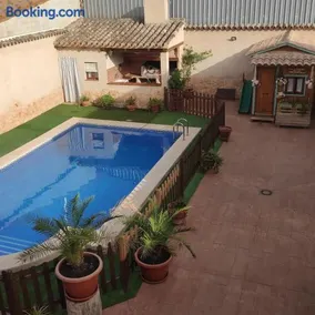 CASA RURAL LOS ABUELOS COMPLEJO CON PISCINA COMPARTIDA ,a - Image 1