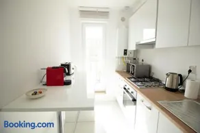 2 Rooms A504 StayInn by Cosmopolis - Image 3