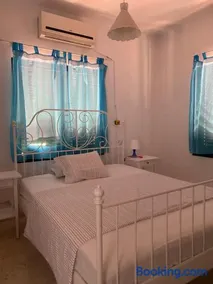 Kissonerga beach apartment - Image 2