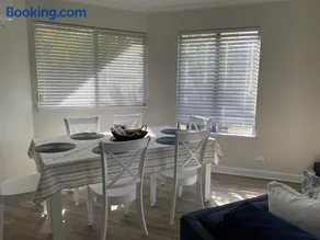 Stunning Beachfront Apartment - Image 3