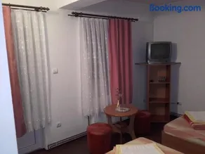 Pension Piatra Craiului - Image 2