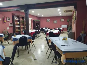 Pensión El Chalet - Image 4
