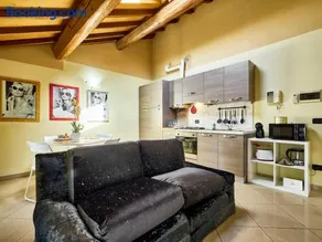 Small Luxury A Due Passi Dal Centro - Image 3