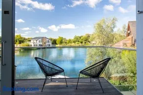 Lake House - Image 1