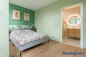 Appartement lumineux avec cour - Image 4