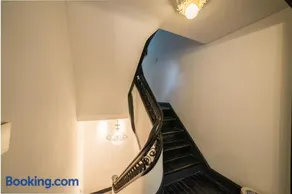 Yuyuan Road Apartment - Image 5