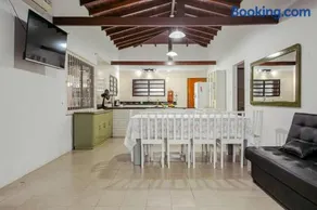 Praia tranquila, com piscina e jacuzzi - Image 1