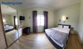 Lutz Motel - Image 3