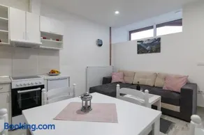 Apartment BB - Image 5