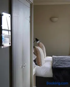 The Pier Hotel - Image 4