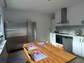 G3 Boarding House - Image 3