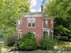 Boutique 1868 Victorian, Downtown Loudonville, Gateway to Mohican - Image 1