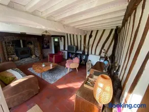 Belle Longère normande, cheminée et jardin arboré - Image 5