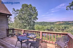 River Views + Deck: Peaceful Virginia Retreat - Image 2