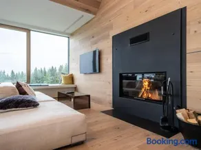 Lakan Lodge - Image 1