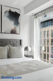 Modern 1BR Downtown Walk Everywhere - Image 3