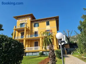 Villa Jure - Apartment Mirjana - Image 1