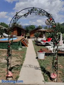 Holiday bungalows with pool - Image 5