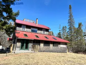 Sand Cove House - Image 1