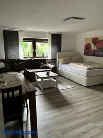 Stadtteil-Apartment - Image 2