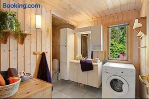 Cozy cabin by the waterfront, tranquility, nature, and fjords - Image 3