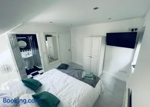 Ballina Town Centre Duplex Apartment - Image 5
