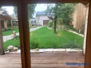 Gemütliches Ferienhaus mit Garten, Sauna und Grill | Gartenblick | Perfekt für die Arbeit von Zuhause - Image 2