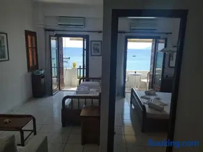 Beach House Antonis Avlakia - Image 2