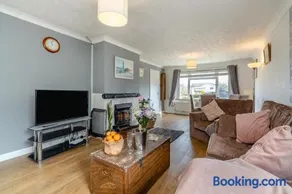 3 Bed in Stratford St. Andrew oc-swint - Image 5