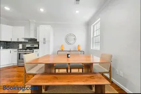 Modern 2BR near NYC, Transportation right outside - Image 2