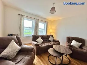 Relax in Spacious Style with Stunning Views- Drim Cottage - Image 2