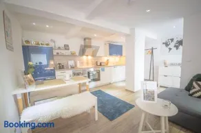 Superhost Flat near Opera - Image 4
