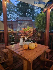 Paradise Gardens Glamping - Image 2