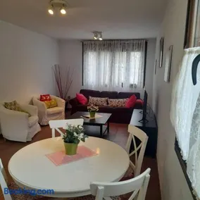Precioso apartamento a pie de montañas y playas - Image 2