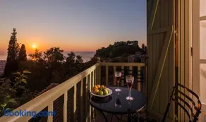 Kyparissia Old Town Lodge with amazing sea view - Image 1