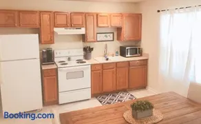 Landon's Attached Home - Image 4