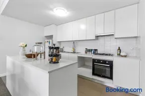 Altus Sydney Airport Apartments - Image 5
