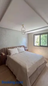 Appartement avec balcon vue sur forêt - centre ville - Image 3