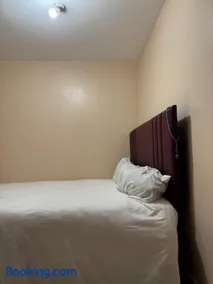 Affordable, Near UN, Fully-Furnished 1-Bedroom Gem - Image 2