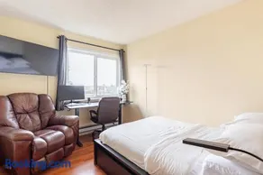 Cozy and Secure 3-Bedroom, 2-Bath Unit with 6 Beds and Beautiful Bay View - Image 5