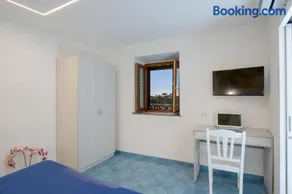 Terrace Belvedere suite- Amalfi coast - free park- Pontone -Scala - Image 2