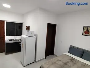 Studio com Ar condicionado, Boa Localização, Internet Rápida 2 - Image 2