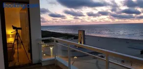 7th Heaven Seaview - Image 2