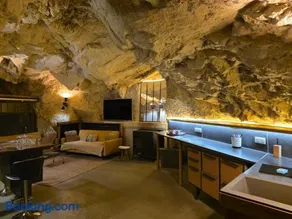 La Grotte du Moulin - Image 3