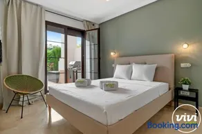 ViVi Homes - La Vida Dorada - Image 3